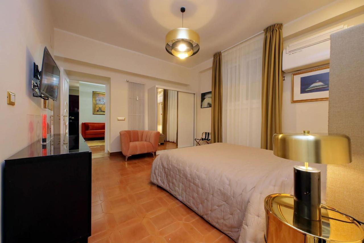 Luxury Di San Giacomo Appartement Rome Buitenkant foto